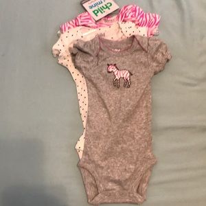 Newborn onesies - 3 pk